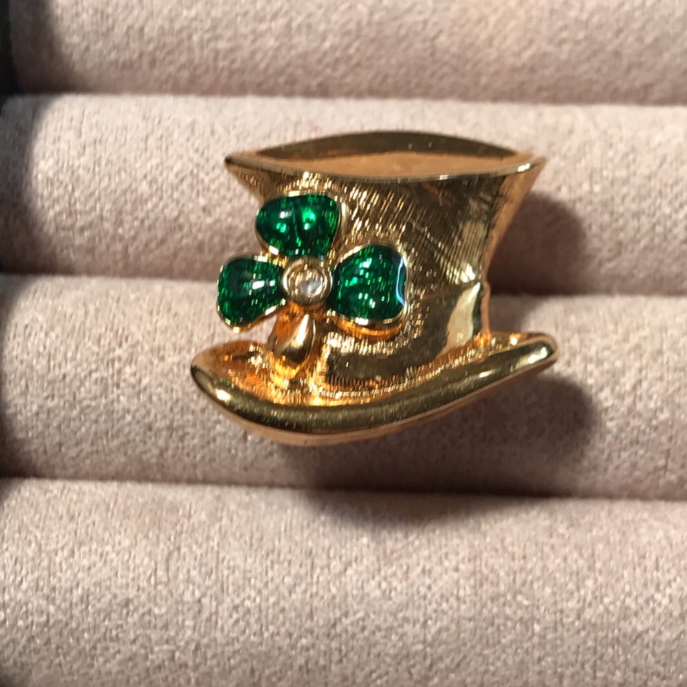 Vintage Signed AVON St. Patrick’s Day Hat Clover
